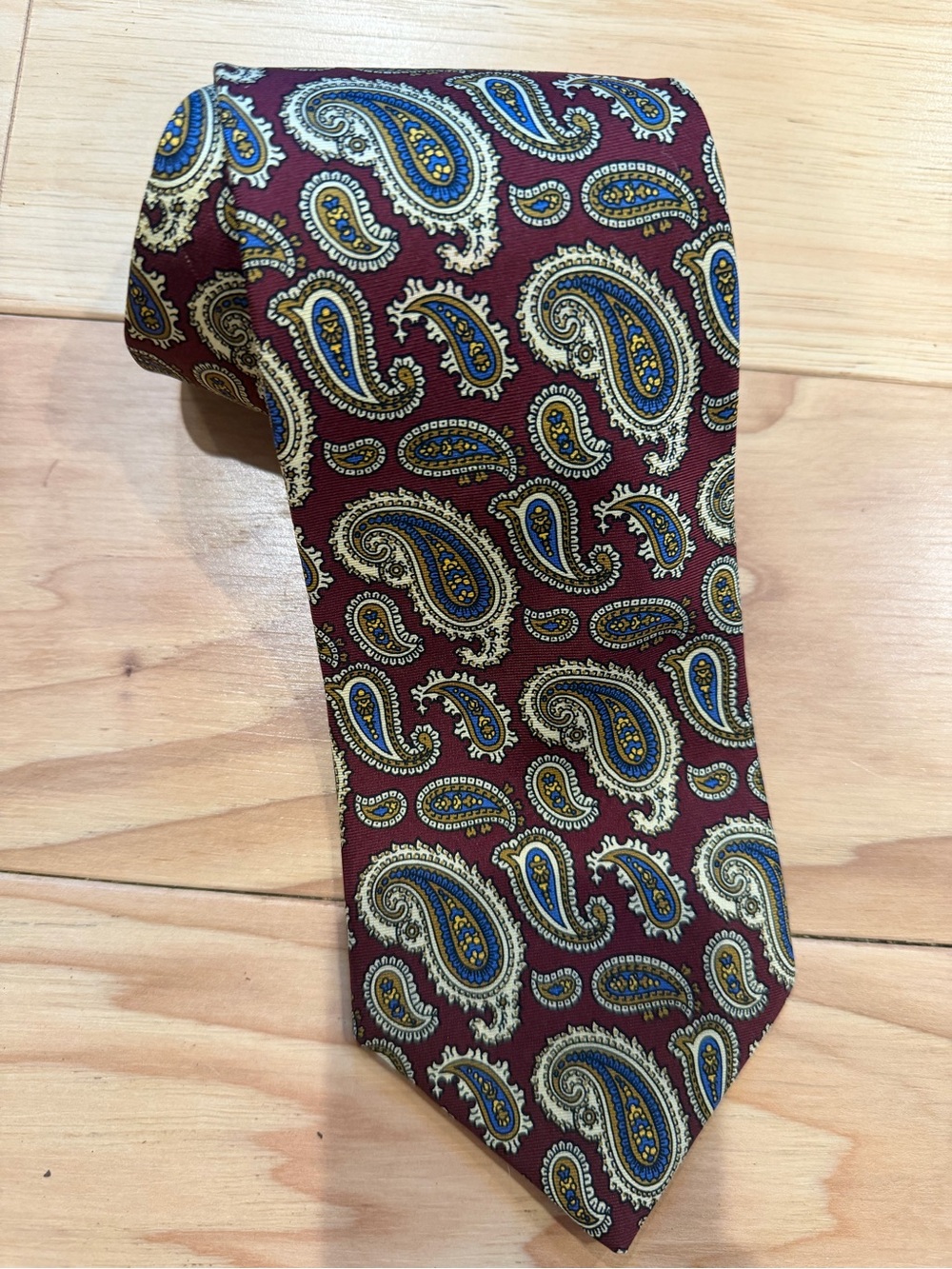 Vintage Brooks Brothers Makers Men’s Silk Tie Burgundy Paisley Made in USA